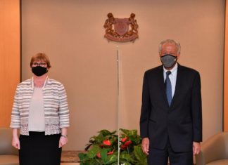 The Hon Linda Reynolds CSC and Dr Ng Eng Hen, conducted a video conference to mark 30 years of the Singapore Armed Forces training at the Shoalwater Bay yq defm 20102020