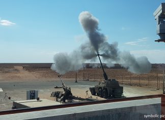 NATO customer awards Rheinmetall multimillion- euro contract Rheinmetall Artillery firing symbolic picture scaled
