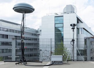 R&S ARDRONIS reliably detects drone signals in densely occupied scenarios RS20ARDRONIS20reliably20detects20drone20signals20in20densely20occupied20scenarios