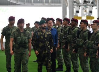 Tunku Mahkota Johor Visits the Singapore Armed Forces 12jul23 nr photo1