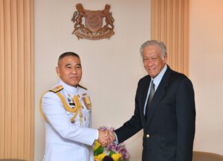 Royal Thai Navy Chief Receives Prestigious Military Award 16aug23 nr photo2
